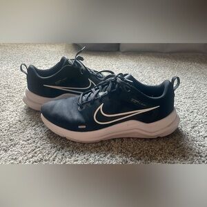 Women’s Nike Downshifter Gym Shoes - Size 10 - Like New!